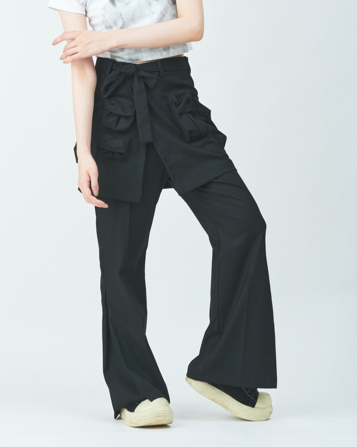 Many pocket layered slacks pants