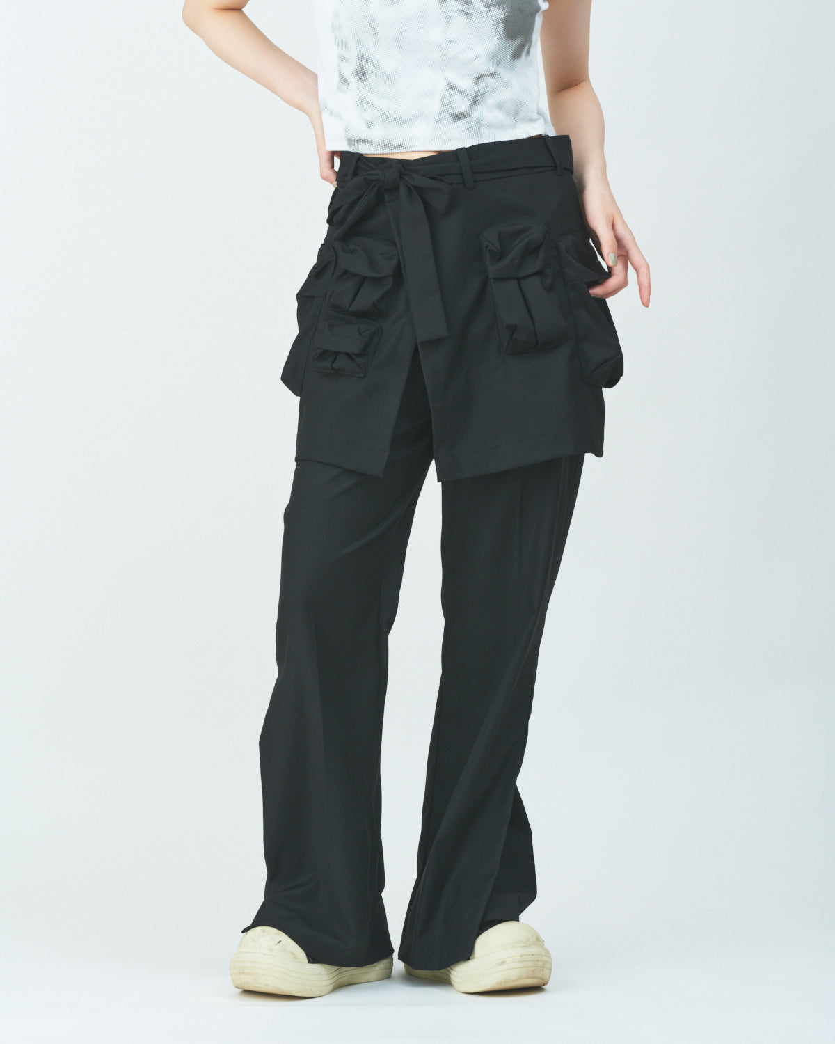 Many pocket layered slacks pants