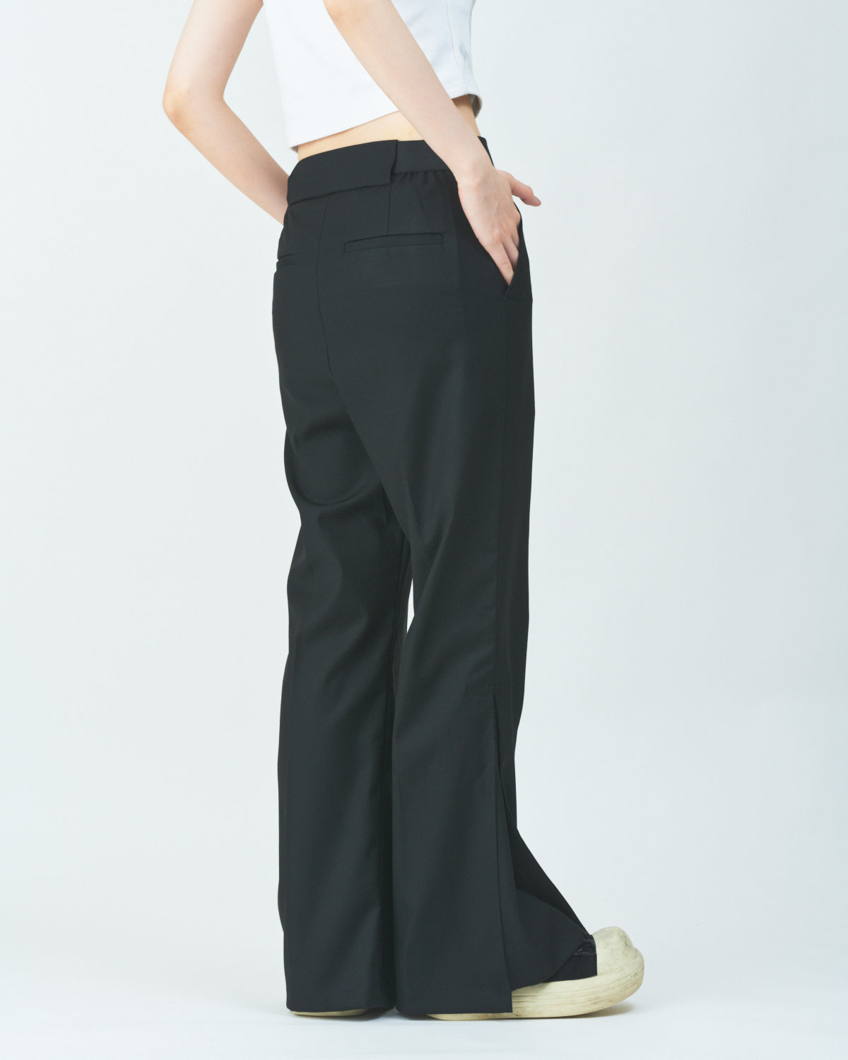 Many pocket layered slacks pants