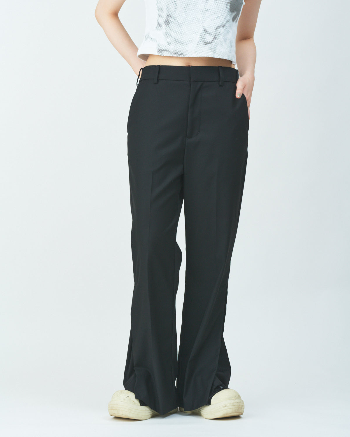 Many pocket layered slacks pants