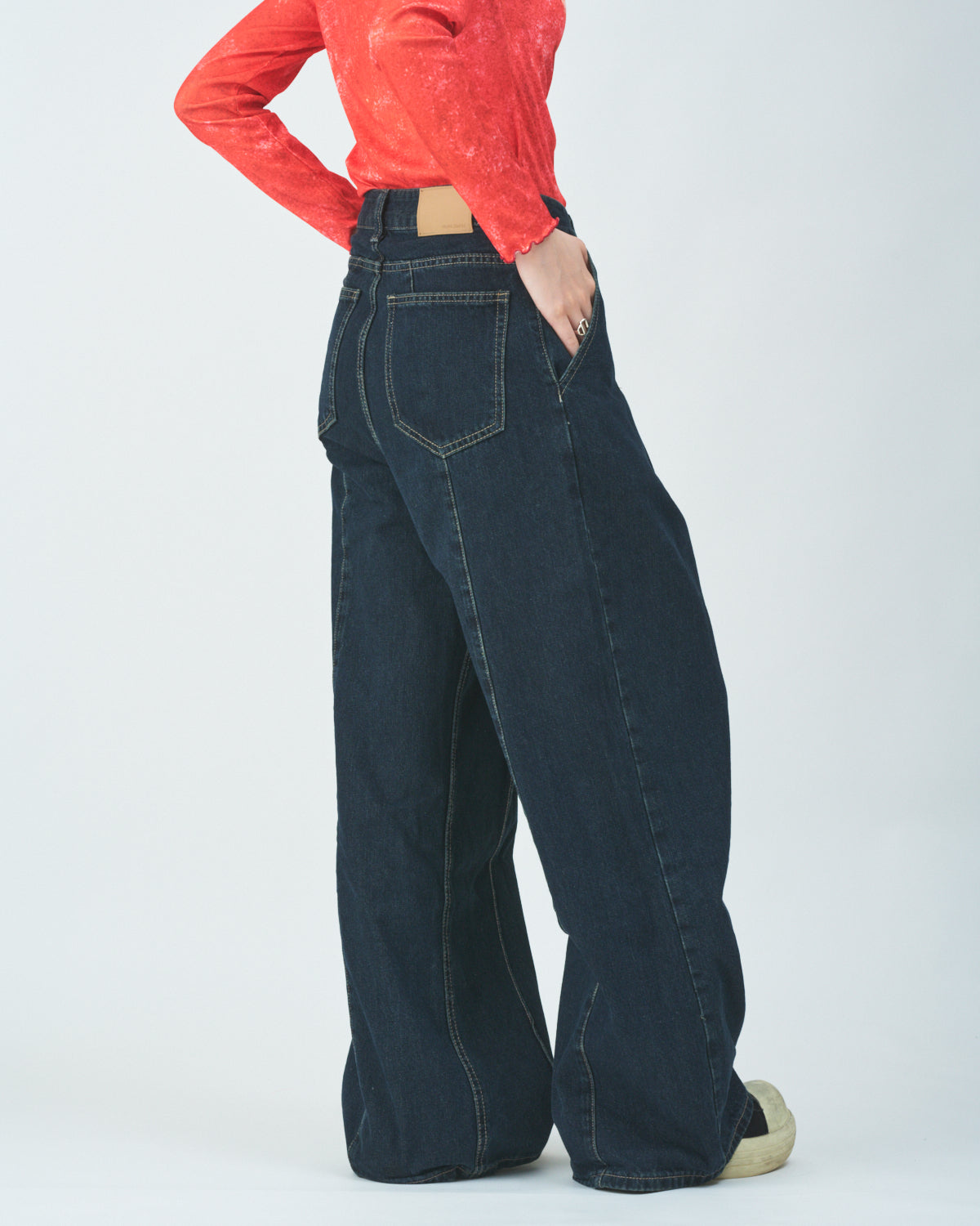 Volume wide denim pants