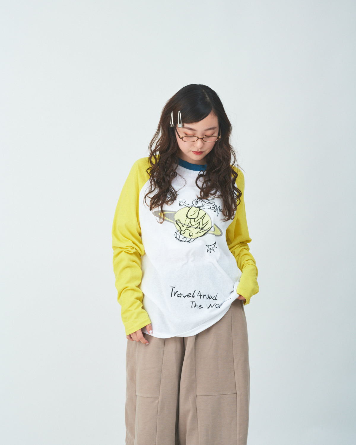 Yellow sleeves raglan T-shirts